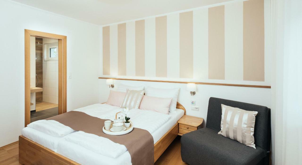 Pension Auszeit Velden Фельден-ам-Вертерзе Екстер'єр фото